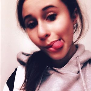 Meet your Posher, Tinley